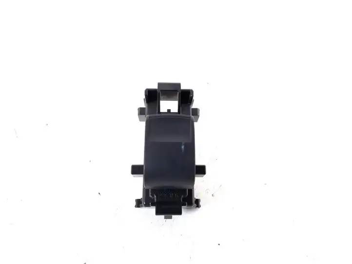 Toyota Auris 150 (2006 - 2012) 192829 Кнопка стеклоподъемников — фото 1