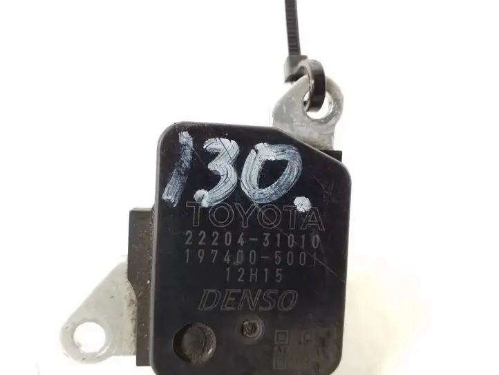 Toyota Auris 150 (2006 - 2012) 22204-31010 Датчик массового расхода воздуха — фото 2
