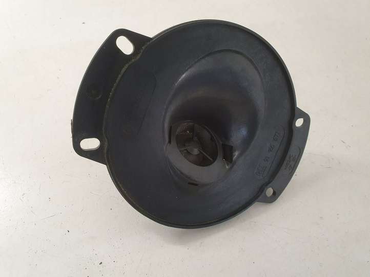 Opel Vivaro (2001 - 2006)  8200022715 Громкоговоритель в панели