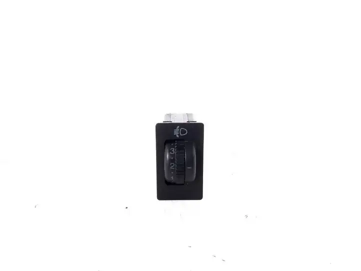 Toyota Avensis T250 (2003 - 2006) 84152-05051 Включатель фонарей — фото 1