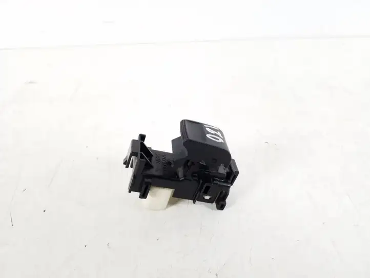 Toyota Auris 150 (2006 - 2012) 192829 Кнопка стеклоподъемников — фото 2