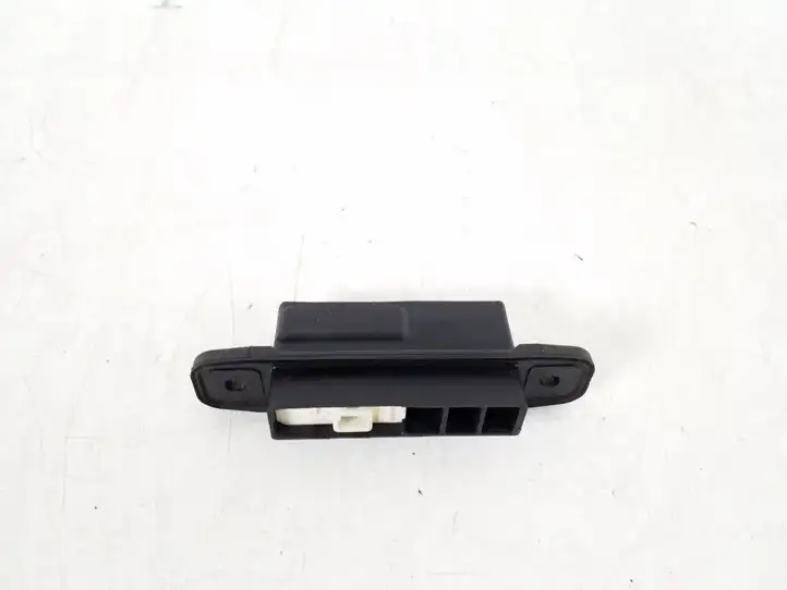 Toyota Auris 150 (2006 - 2012) 84840-28030 Ручка багажной двери — фото 3
