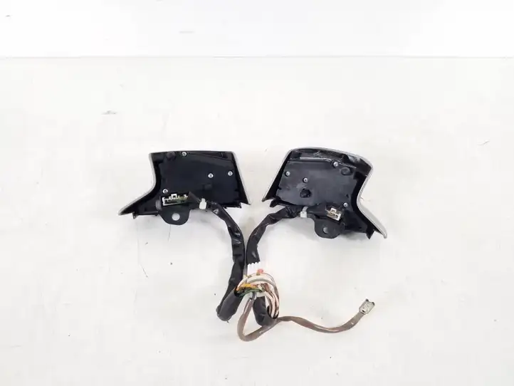 Toyota Auris 150 (2006 - 2012) 84250-02080 Кнопки на рулевом колесе — фото 6