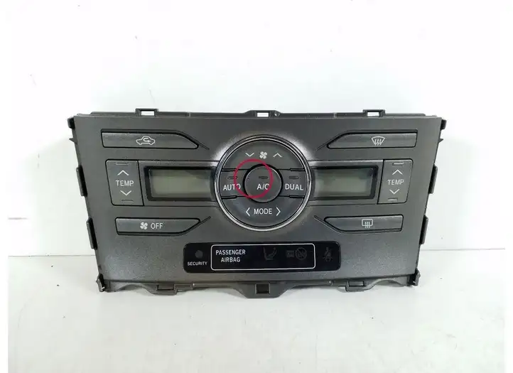Toyota Auris 150 (2006 - 2012) 55900-02230 Блок управления кондиционером — фото 1