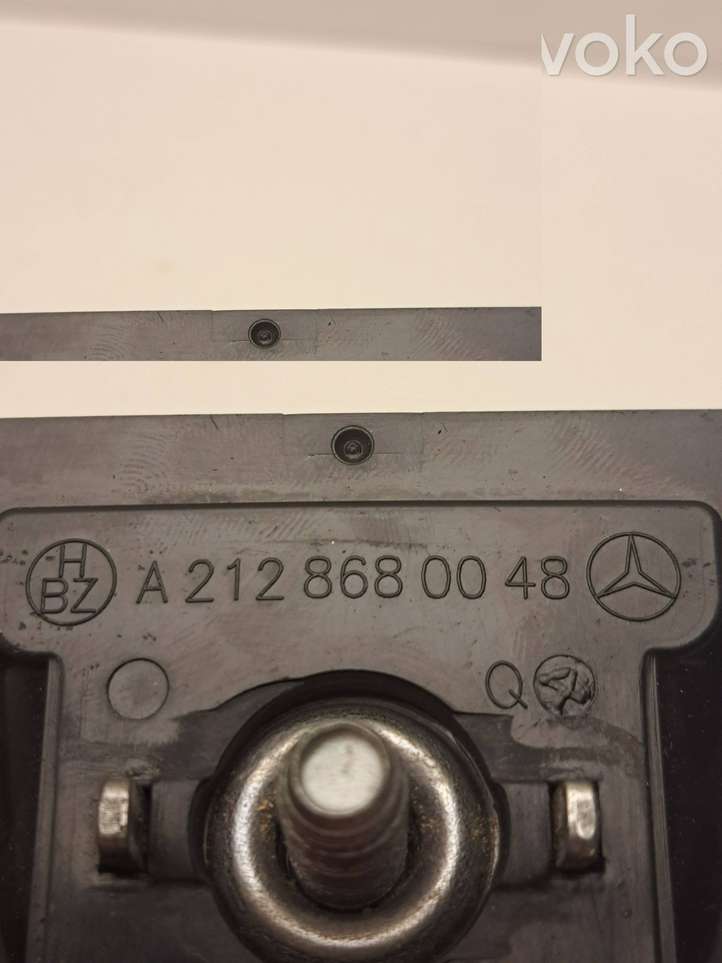 Mercedes-Benz E W212 (2009 - 2016)  A2128680048 Держатель