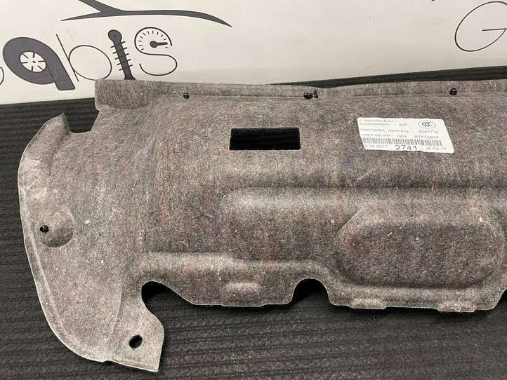 Mercedes-Benz C W205 (2014 - 2021)  A2056940825 Обшивка крышки багажника
