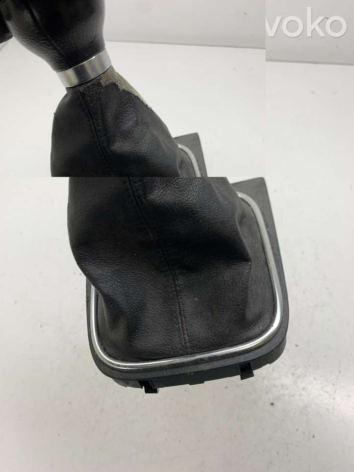 Volkswagen Golf VI (2009 - 2013)  1K0711113CD Отделка рычага переключения передач (кожа, головка)