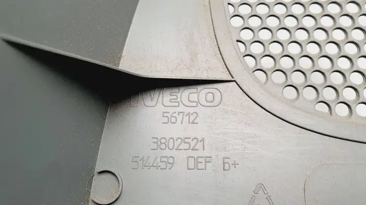 Iveco Daily Daily 35 - 40.10 (2001 - 2016) 3802521 Накладка бокового динамика — фото 2