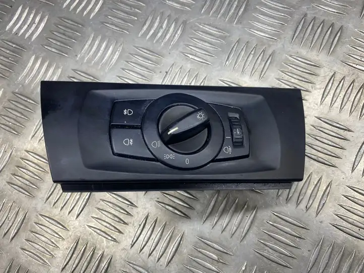 BMW 3 E90 E91 (2005 - 2012) 6932794 Включатель фонарей — фото 1