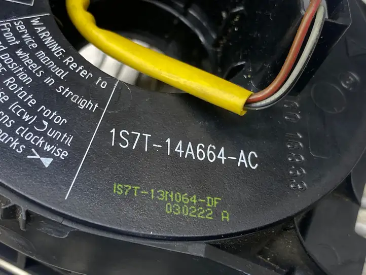 Ford Mondeo Mk III (2000 - 2007) 6016537 Контактное кольцо SRS — фото 4