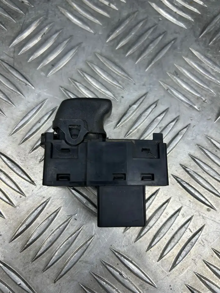 Volvo XC70 (2004 - 2007) 9472275 Кнопка стеклоподъемников — фото 4