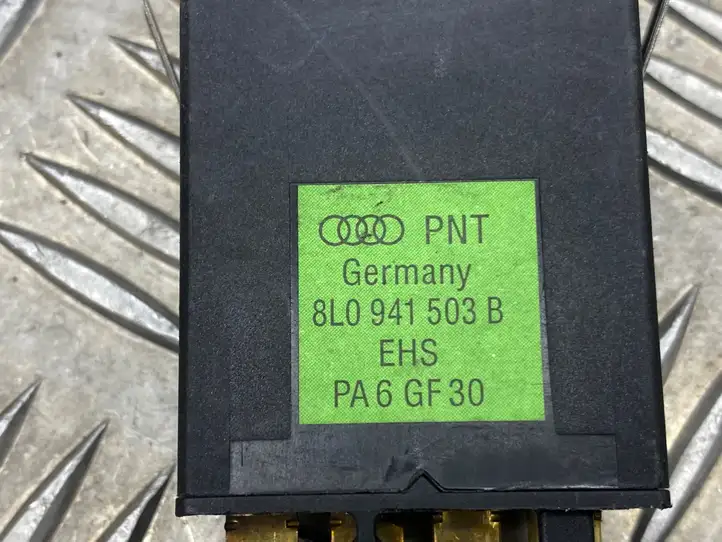 Audi A3/S3 8L (2000 - 2003) 8L0941503B Кнопка обогрева стекла — фото 2