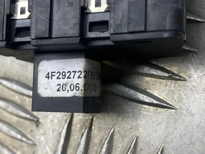 Audi A6 S6 C6 4F (2004 - 2008) 4F2927227 Другие включатели / ручки/ переключатели — фото 1