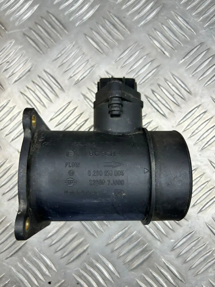 Nissan Almera N16 (2000 - 2010) 226807J600 Датчик массового расхода воздуха — фото 1