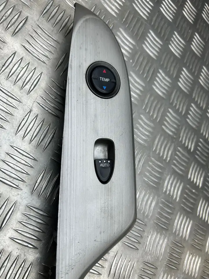 Honda Civic (2006 - 2011) 83590SMGE120UHS Блок кнопок стеклоподъемников — фото 4