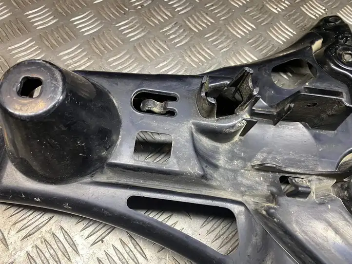BMW 5 E60 E61 (2004 - 2010) 7060796 Кронштейн заднего бампера — фото 4