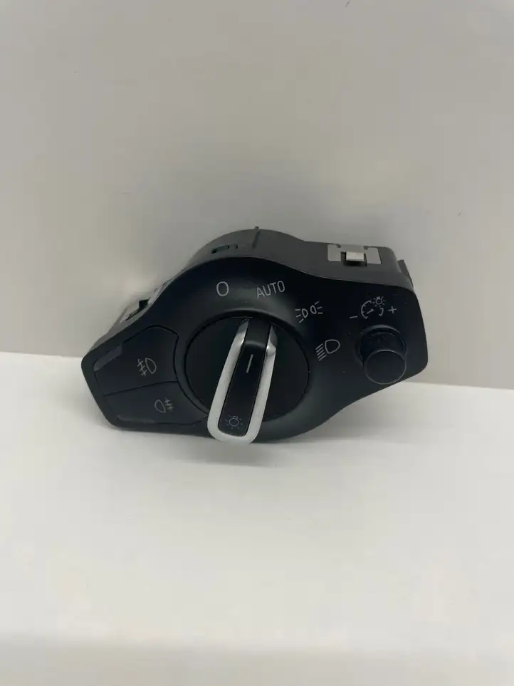 Audi A4 S4 B8 8K (2011 - 2015) 8K0941531AS Включатель фонарей — фото 1