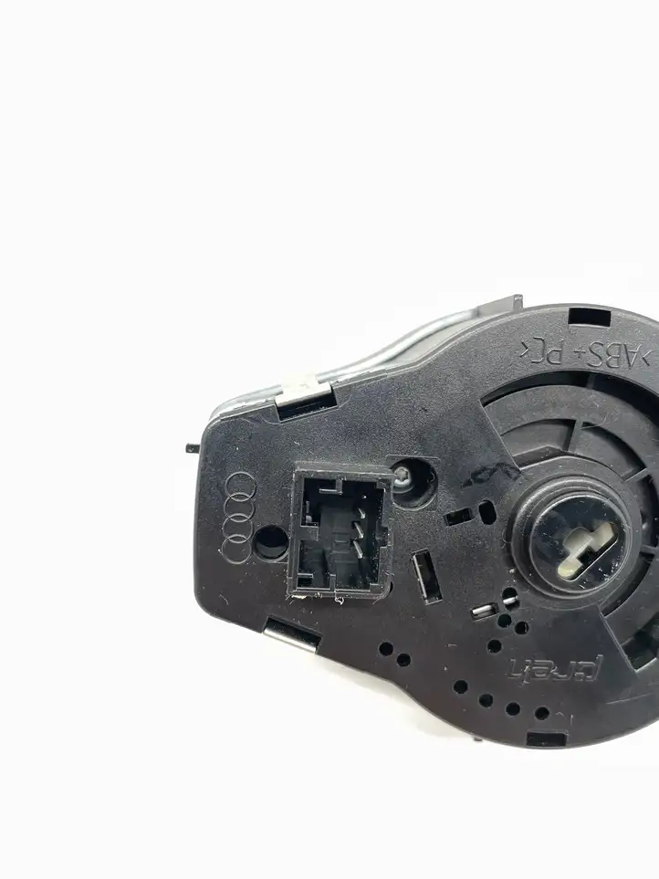 Audi A4 S4 B8 8K (2007 - 2011) 8k0941531 Включатель фонарей — фото 2