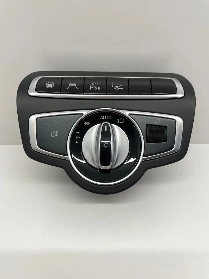 Mercedes-Benz C W205 (2014 - 2021) 2059056500 Включатель фонарей — фото 1