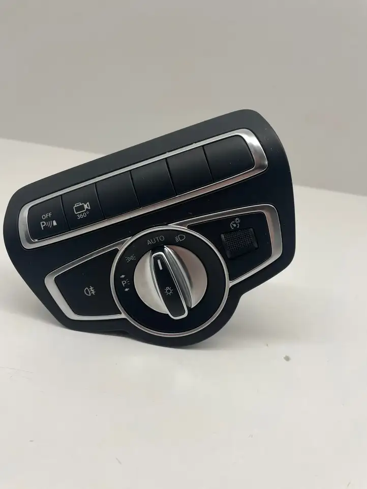 Mercedes-Benz C W205 (2014 - 2021) A2059051810 Включатель фонарей — фото 1