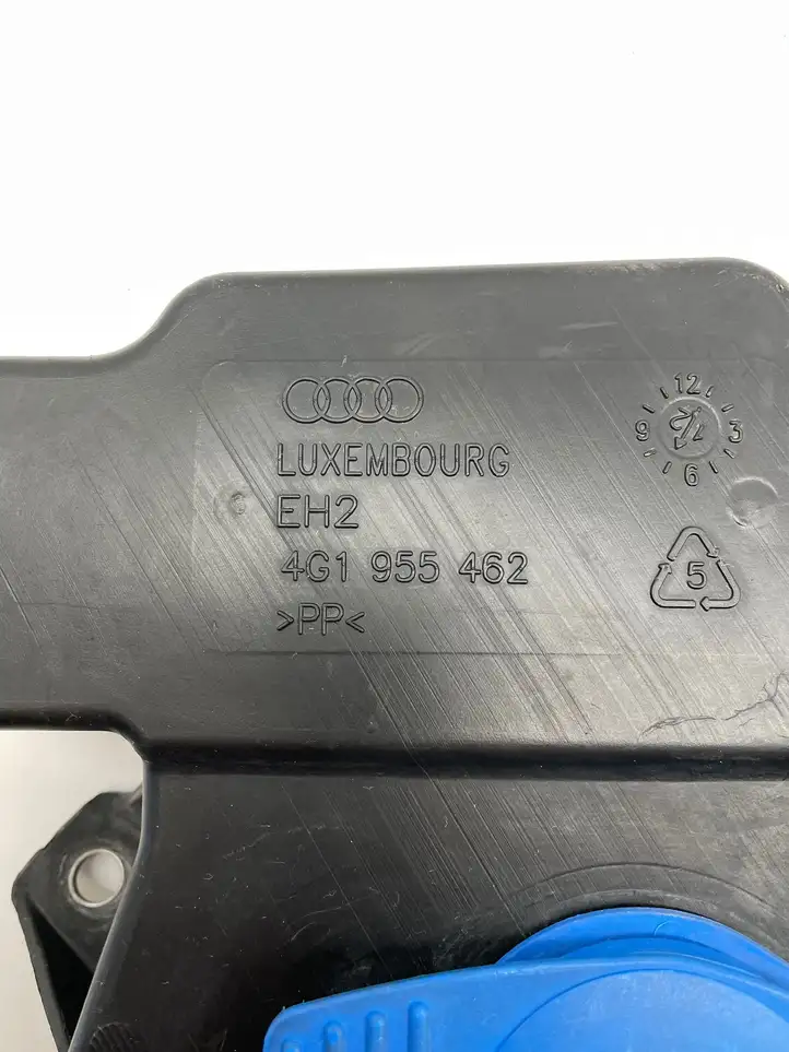 Audi A6 C7 (2011 - 2014) 4G1955462 Бачок омывателя стекла — фото 2