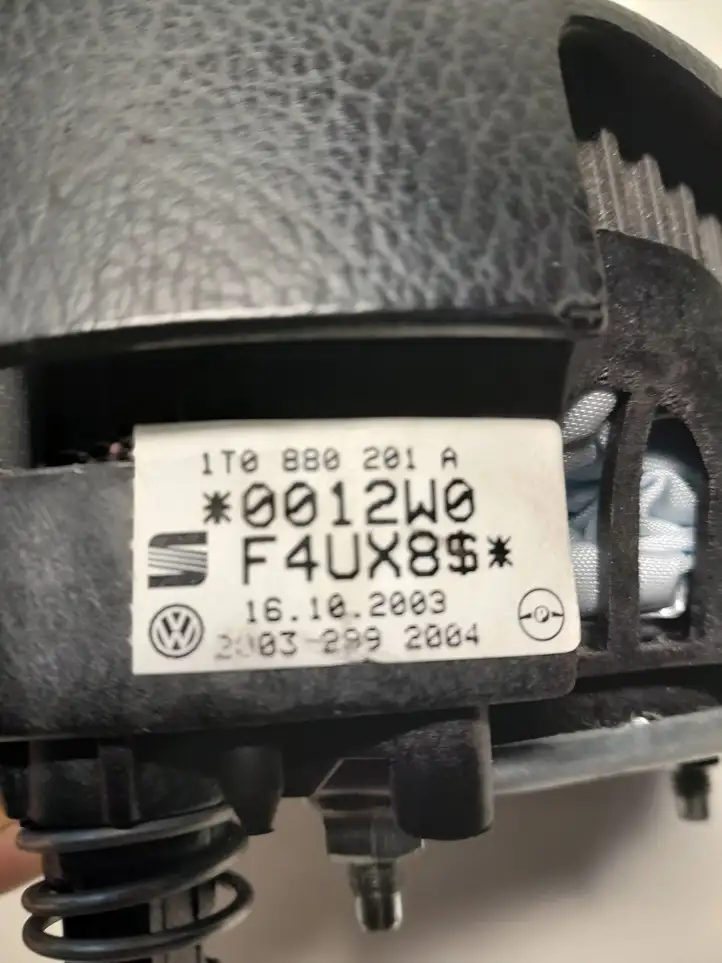 Volkswagen Touran I (2003 - 2010) 1T0880201A Подушка безопасности руля — фото 2