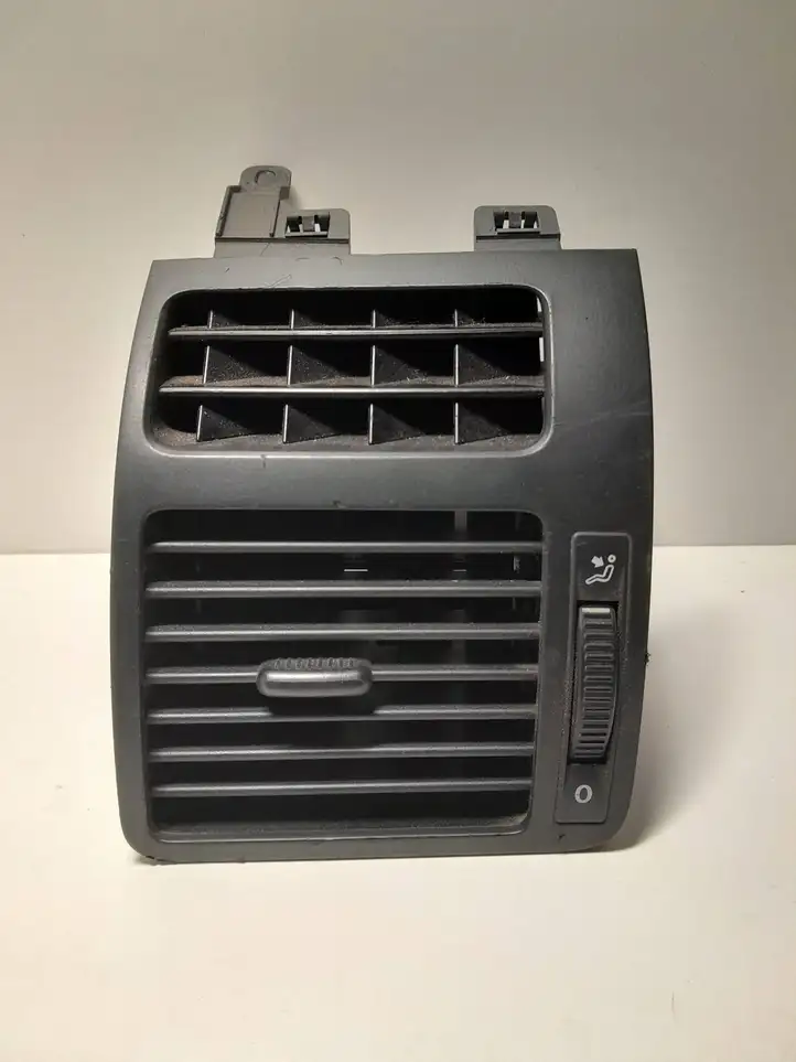 Volkswagen Touran I (2003 - 2010) 1T0819703A Боковой воздушный дефлектор — фото 1