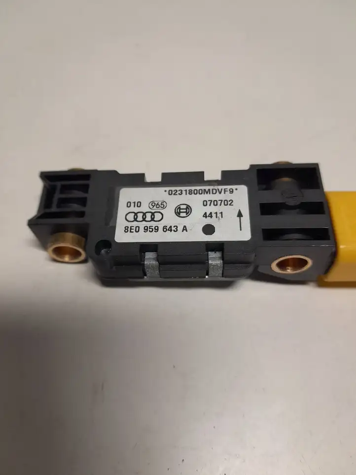 Audi A4 S4 B6 8E 8H (2000 - 2006) 8E0959643A Датчик удара SRS — фото 2