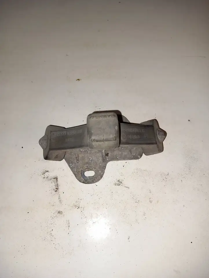 Audi A4 S4 B6 8E 8H (2000 - 2006) 8E0253147 Кронштейн глушителя — фото 1