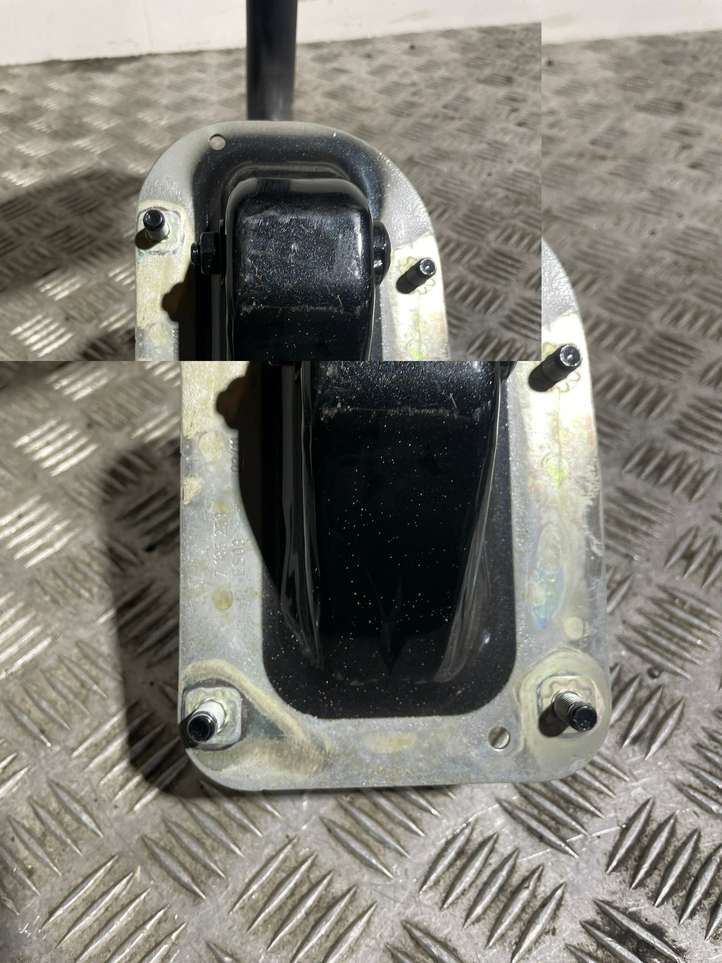 BMW 7 F01 F02 F03 F04 (2008 - 2016)  7185253 Петля (петли) задней крышки