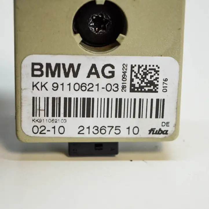 BMW 3 E90 E91 (2005 - 2012) 9110621 Усилитель антенны — фото 4