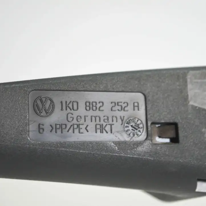 Skoda Octavia Mk2 (1Z) (2004 - 2013) 1K0882252A Прочие детали салона — фото 5