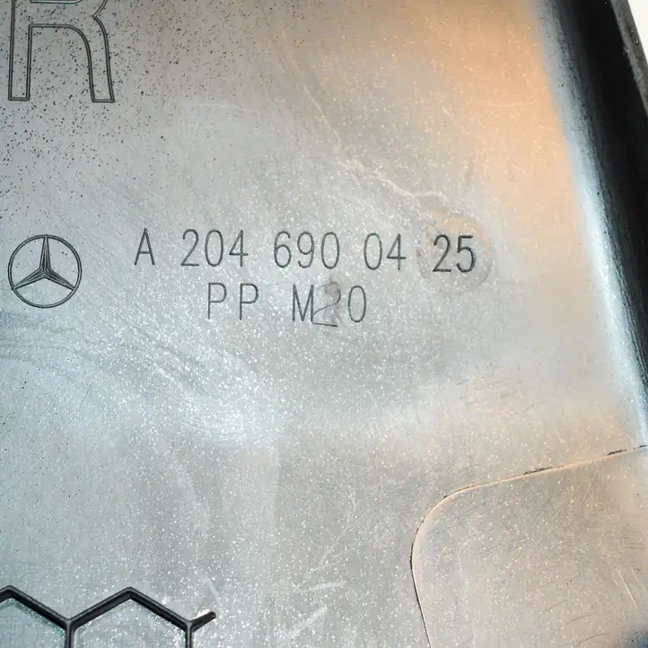 Mercedes-Benz C W204 (2007 - 2014) A2046900425 Верхняя обшивка стойки B — фото 4