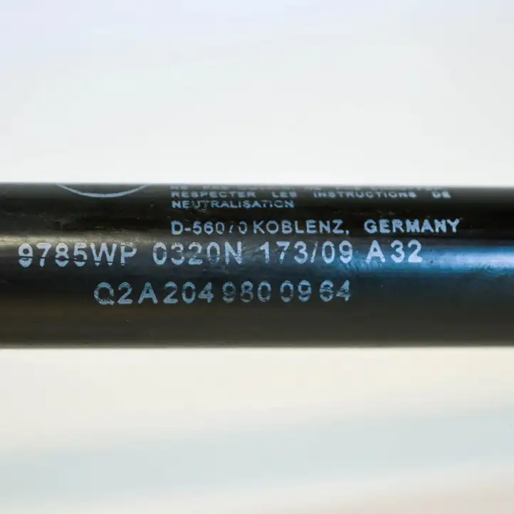 Mercedes-Benz C W204 (2007 - 2014) A2049800964 Газовый упор капота — фото 4