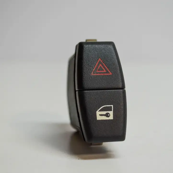BMW X5 E70 (2006 - 2013) 6919506 Включатель аварийных фонарей — фото 1