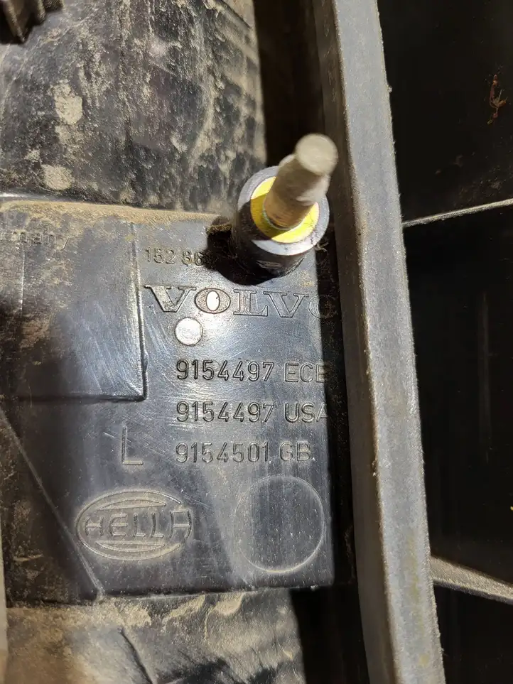 Volvo V70 (2000 - 2004) 9154497 Задний фонарь в кузове — фото 14