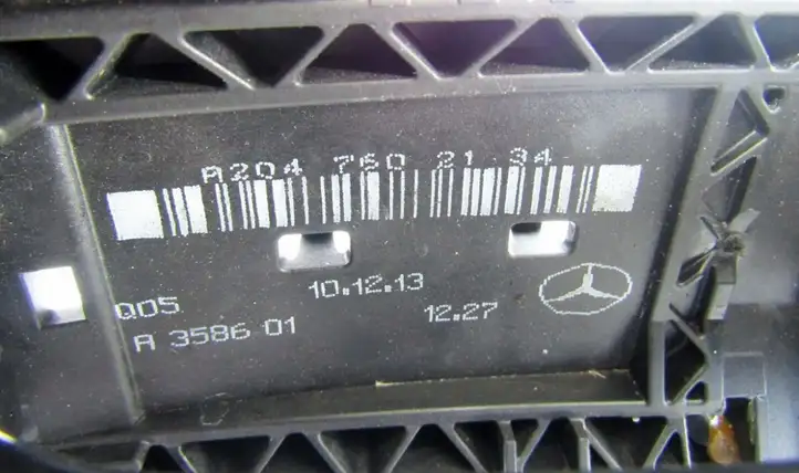 Mercedes-Benz C W204 (2007 - 2014) Наружная ручка задней двери — фото 1