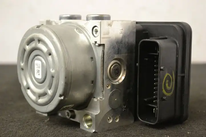 BMW M3 F80 (2014 - 2020) 9503040 Прочие внешние детали — фото 6