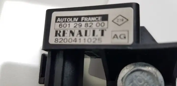 Renault Scenic II - Grand scenic II (2003 - 2006) 8200411025 Датчик удара SRS — фото 5