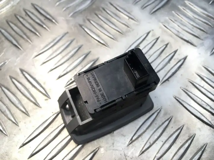 BMW 3 E90 E91 (2005 - 2012) 6945875 Кнопка стеклоподъемников — фото 6