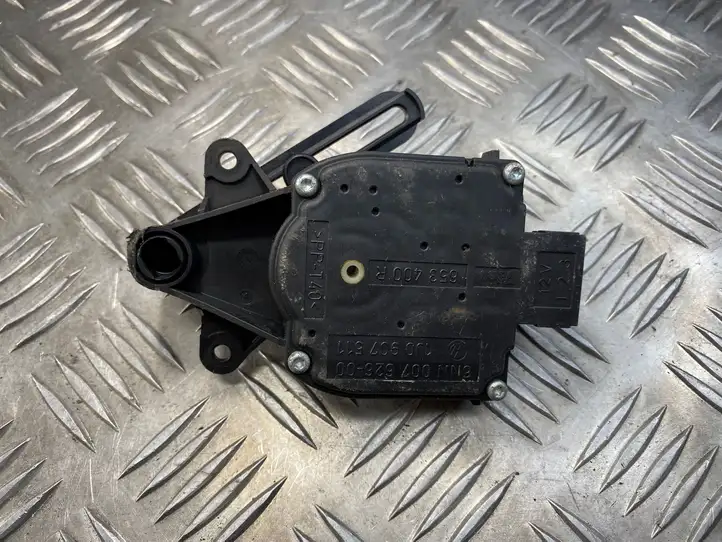 Audi A3/S3 8L (2000 - 2003) 1J0907511 Двигатель задвижки потока воздуха — фото 1