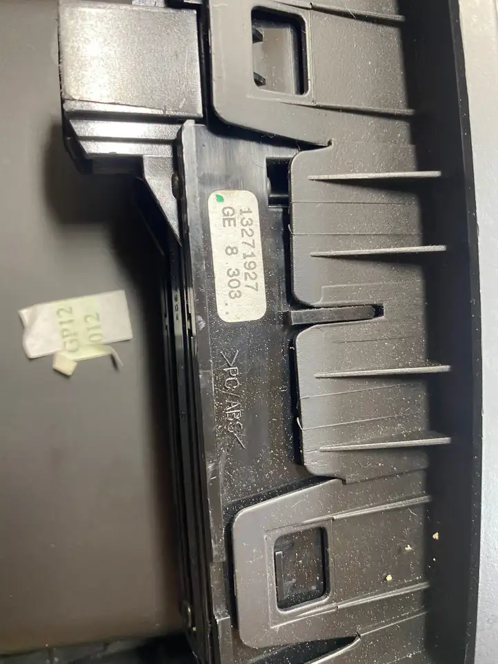 Opel Insignia A (2008 - 2017) 495050031 Центральный воздушный дефлектор — фото 3