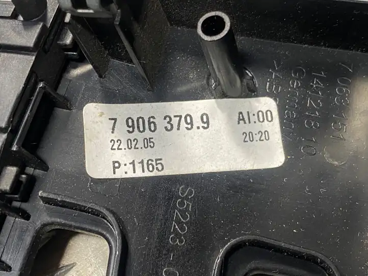 BMW 5 E60 E61 (2004 - 2010) 10484110 Коврик выдвижного ящика — фото 6