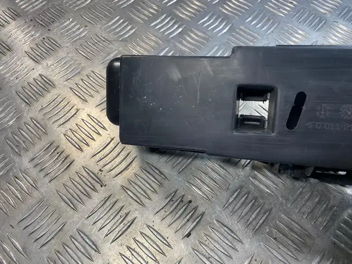 Audi A6 S6 C6 4F (2004 - 2008) 4F0011215B Прочие внешние детали — фото 6