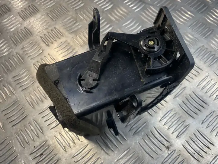 Hyundai Terracan (2001 - 2004) 85730H1600 Боковой воздушный дефлектор — фото 7