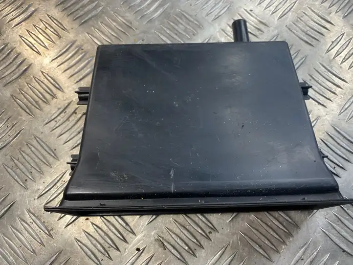 Nissan X-Trail T30 (2001 - 2007) 6847535F00 Вещевой ящик — фото 3