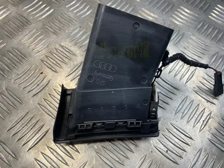 Audi A4 S4 B6 8E 8H (2000 - 2006) 8E0820902 Боковой воздушный дефлектор — фото 6