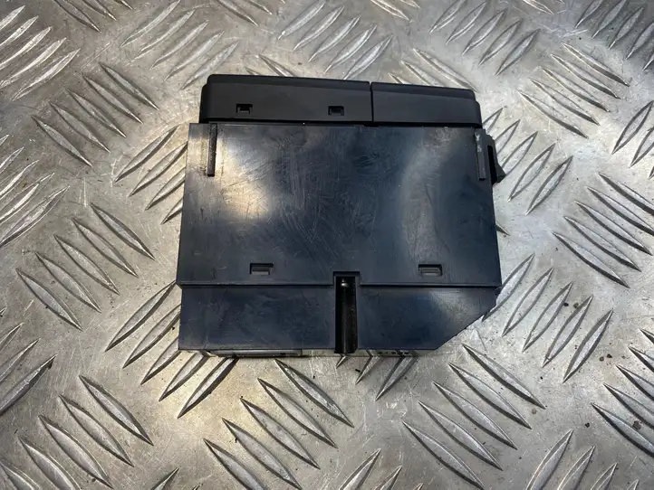 Toyota Avensis T250 (2006 - 2009) 8479006130C Кнопка обогрева стекла — фото 3