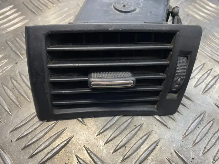 Audi A4 S4 B6 8E 8H (2000 - 2006) 438301 Боковой воздушный дефлектор — фото 4