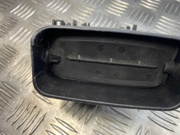 Toyota Avensis T250 (2006 - 2009) Боковой воздушный дефлектор — фото 3